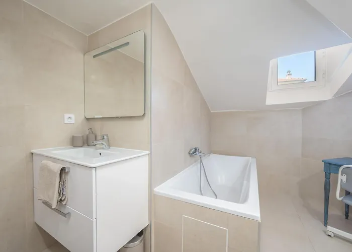 Quartier Liberation - La Vie A La Nicoise *