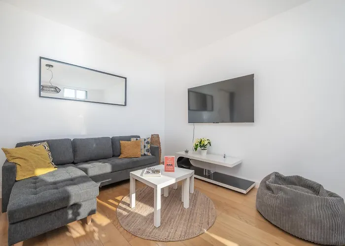 Apartment Quartier Liberation - La Vie A La Nicoise *